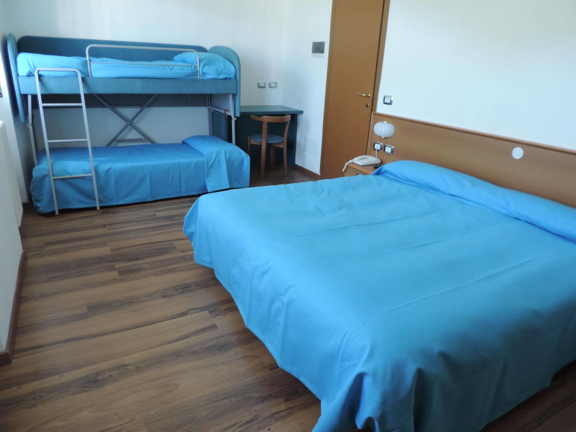 Hotel National Zelbio Luaran gambar